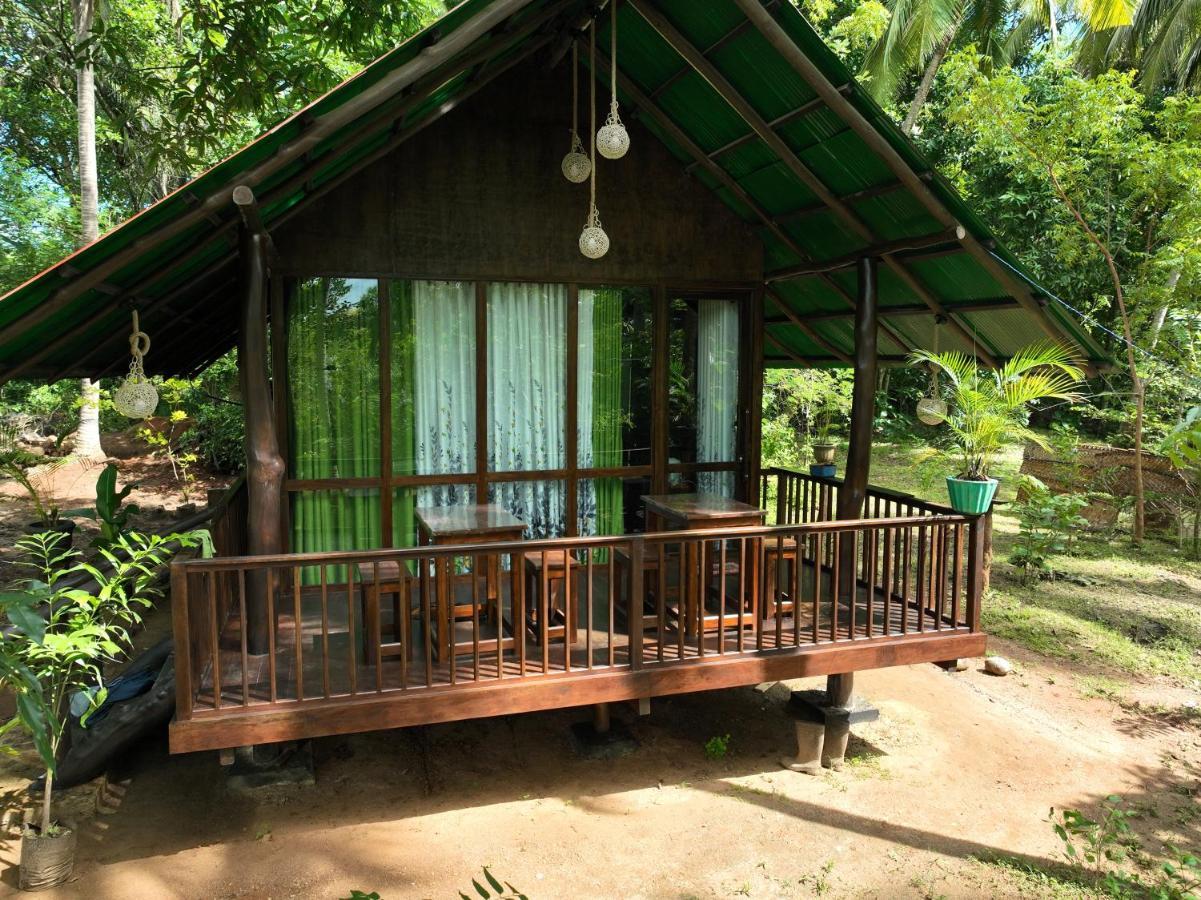Coconut Tree House Hotel อุดาวาลาเว ภายนอก รูปภาพ