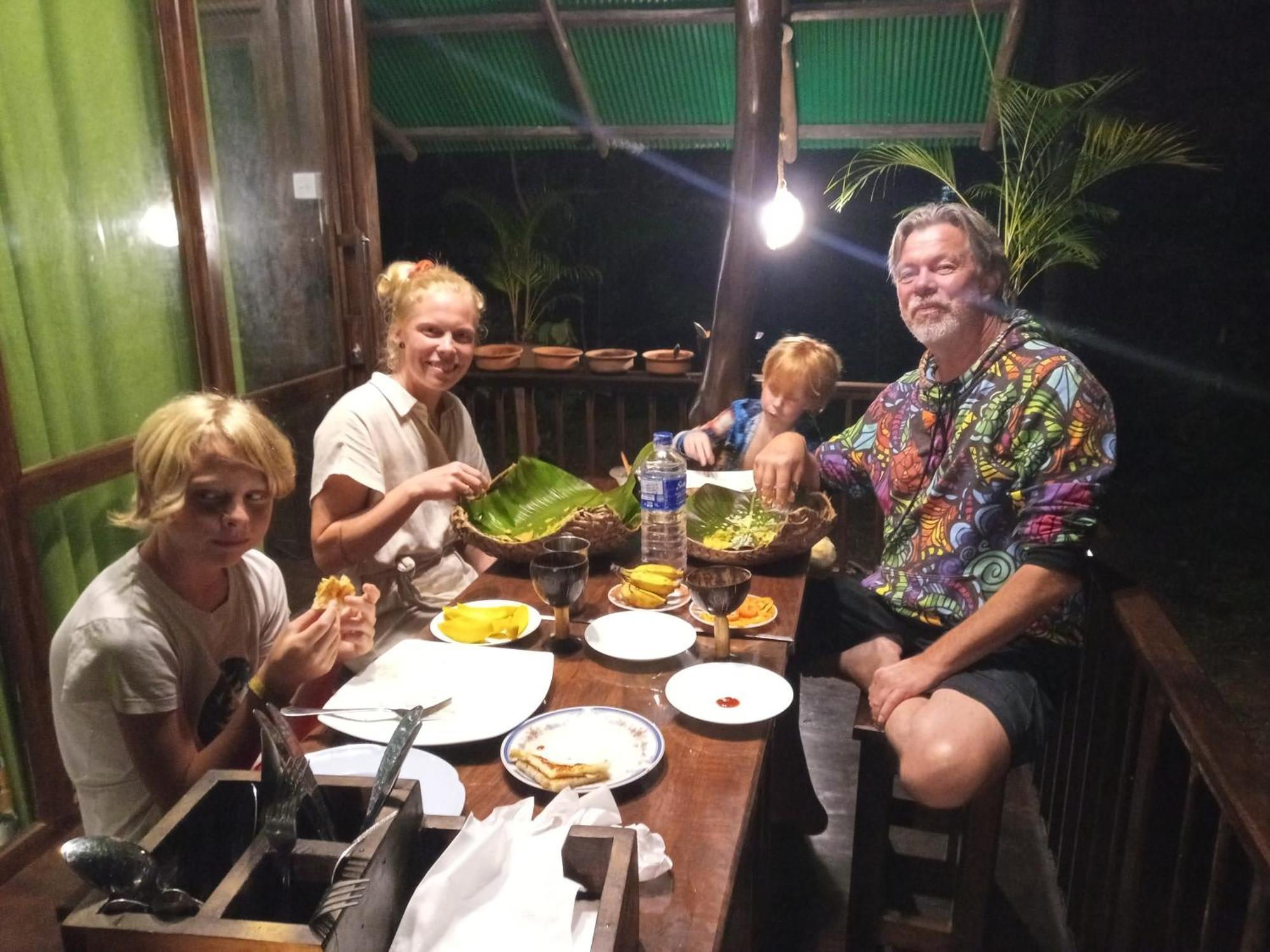 Coconut Tree House Hotel อุดาวาลาเว ภายนอก รูปภาพ