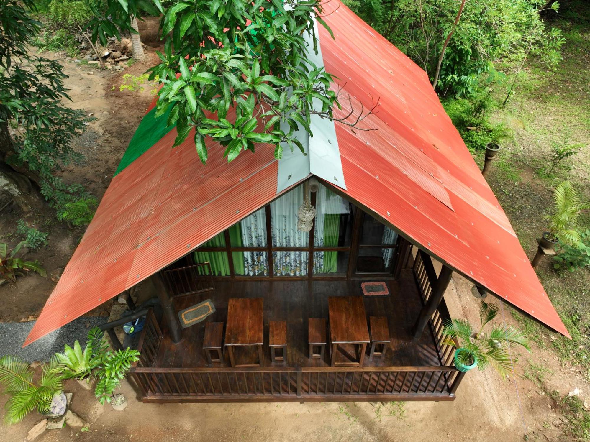 Coconut Tree House Hotel อุดาวาลาเว ภายนอก รูปภาพ